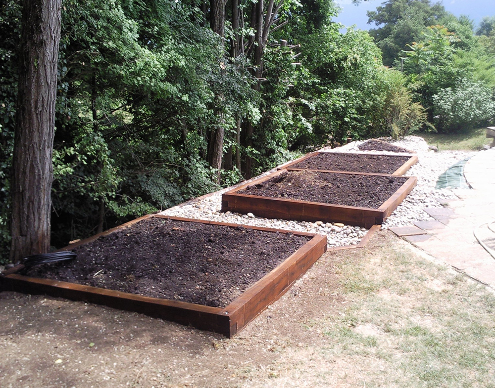 Aménagement d’un potager avec réalisation de bacs en traverses bois à Vatilieu